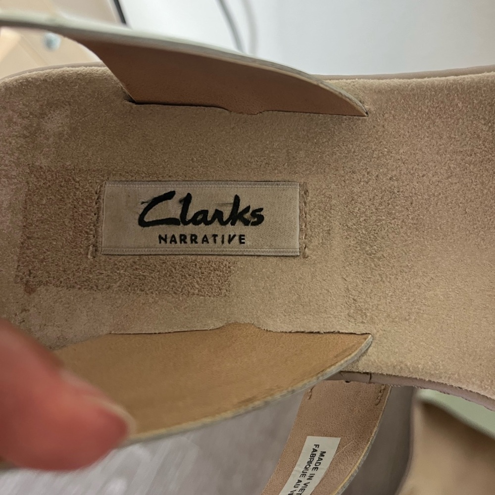 Clarks Women's Tan Heels